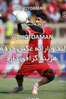 1435843, Tehran,Shahr Qods, , Iran Football Pro League، Persian Gulf Cup، Week 2، First Leg، Tractor Sazi 1 v 0 Persepolis on 2019/08/30 at Yadegar-e Emam Stadium