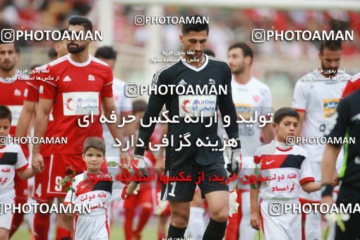 1435973, Tehran,Shahr Qods, , Iran Football Pro League، Persian Gulf Cup، Week 2، First Leg، Tractor Sazi 1 v 0 Persepolis on 2019/08/30 at Yadegar-e Emam Stadium