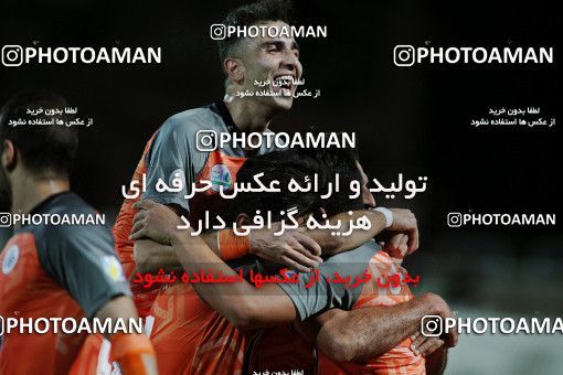 1820223, Tehran, , Iran Football Pro League، Persian Gulf Cup، Week 3، First Leg، Saipa 4 v 3 Nassaji Qaemshahr on 2019/09/15 at Shahid Dastgerdi Stadium