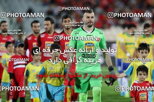 1444118, Tehran, Iran, Iran Football Pro League، Persian Gulf Cup، Week 3، First Leg، 2019/09/16، Persepolis 1 - 0 Sanat Naft Abadan
