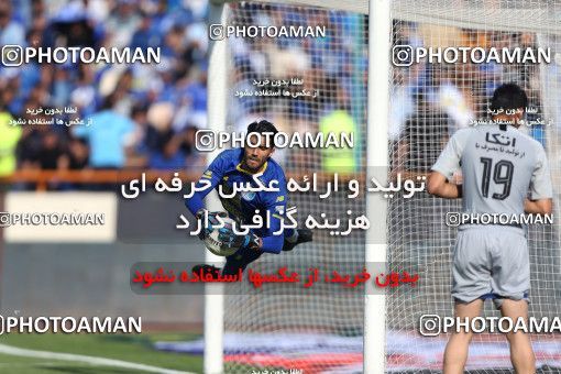1454495, Tehran, Iran, Iran Football Pro League، Persian Gulf Cup، Week 4، First Leg، Esteghlal 0 v 1 Persepolis on 2019/09/22 at Azadi Stadium