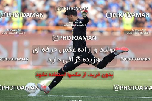 1454516, Tehran, Iran, Iran Football Pro League، Persian Gulf Cup، Week 4، First Leg، Esteghlal 0 v 1 Persepolis on 2019/09/22 at Azadi Stadium