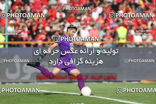 1451751, Tehran, Iran, Iran Football Pro League، Persian Gulf Cup، Week 4، First Leg، Esteghlal 0 v 1 Persepolis on 2019/09/22 at Azadi Stadium