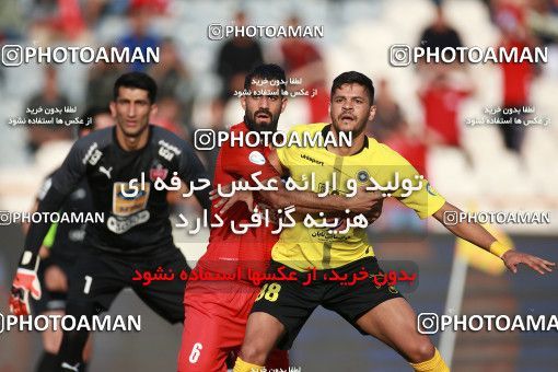 1471565, Tehran, Iran, Iran Football Pro League، Persian Gulf Cup، Week 5، First Leg، Persepolis 0 v 2 Sepahan on 2019/09/26 at Azadi Stadium