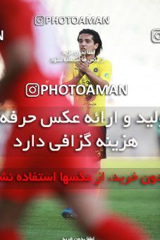 1471606, Tehran, Iran, Iran Football Pro League، Persian Gulf Cup، Week 5، First Leg، Persepolis 0 v 2 Sepahan on 2019/09/26 at Azadi Stadium