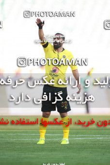 1471578, Tehran, Iran, Iran Football Pro League، Persian Gulf Cup، Week 5، First Leg، Persepolis 0 v 2 Sepahan on 2019/09/26 at Azadi Stadium