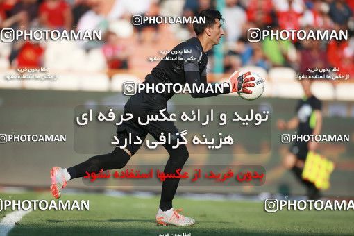1471505, Tehran, Iran, Iran Football Pro League، Persian Gulf Cup، Week 5، First Leg، Persepolis 0 v 2 Sepahan on 2019/09/26 at Azadi Stadium
