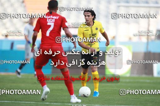 1471527, Tehran, Iran, Iran Football Pro League، Persian Gulf Cup، Week 5، First Leg، Persepolis 0 v 2 Sepahan on 2019/09/26 at Azadi Stadium