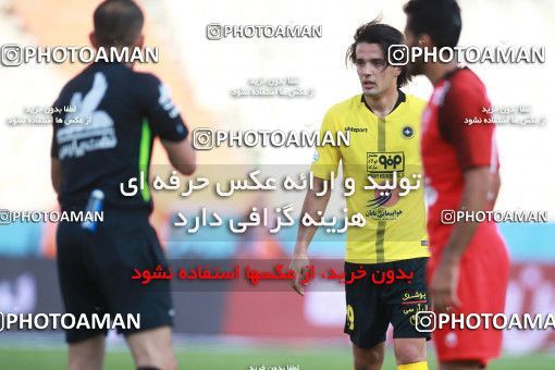 1471777, Tehran, Iran, Iran Football Pro League، Persian Gulf Cup، Week 5، First Leg، Persepolis 0 v 2 Sepahan on 2019/09/26 at Azadi Stadium