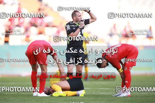 1471775, Tehran, Iran, Iran Football Pro League، Persian Gulf Cup، Week 5، First Leg، Persepolis 0 v 2 Sepahan on 2019/09/26 at Azadi Stadium