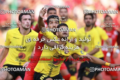 1471696, Tehran, Iran, Iran Football Pro League، Persian Gulf Cup، Week 5، First Leg، Persepolis 0 v 2 Sepahan on 2019/09/26 at Azadi Stadium