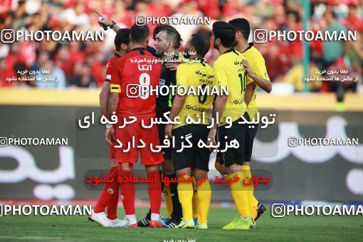 1471651, Tehran, Iran, Iran Football Pro League، Persian Gulf Cup، Week 5، First Leg، Persepolis 0 v 2 Sepahan on 2019/09/26 at Azadi Stadium