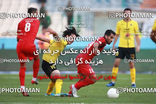 1471698, Tehran, Iran, Iran Football Pro League، Persian Gulf Cup، Week 5، First Leg، Persepolis 0 v 2 Sepahan on 2019/09/26 at Azadi Stadium