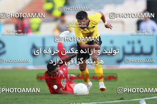 1471871, Tehran, Iran, Iran Football Pro League، Persian Gulf Cup، Week 5، First Leg، Persepolis 0 v 2 Sepahan on 2019/09/26 at Azadi Stadium