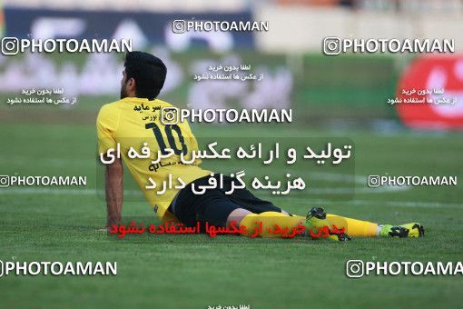 1471810, Tehran, Iran, Iran Football Pro League، Persian Gulf Cup، Week 5، First Leg، Persepolis 0 v 2 Sepahan on 2019/09/26 at Azadi Stadium