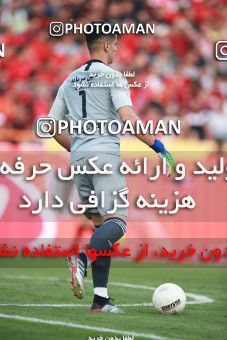 1471931, Tehran, Iran, Iran Football Pro League، Persian Gulf Cup، Week 5، First Leg، Persepolis 0 v 2 Sepahan on 2019/09/26 at Azadi Stadium