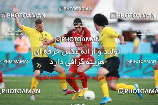 1471849, Tehran, Iran, Iran Football Pro League، Persian Gulf Cup، Week 5، First Leg، Persepolis 0 v 2 Sepahan on 2019/09/26 at Azadi Stadium