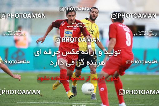 1471959, Tehran, Iran, Iran Football Pro League، Persian Gulf Cup، Week 5، First Leg، Persepolis 0 v 2 Sepahan on 2019/09/26 at Azadi Stadium