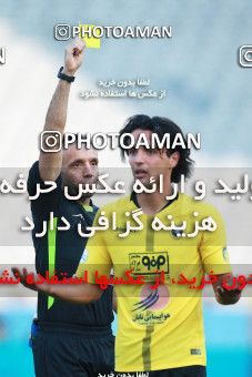 1471903, Tehran, Iran, Iran Football Pro League، Persian Gulf Cup، Week 5، First Leg، Persepolis 0 v 2 Sepahan on 2019/09/26 at Azadi Stadium