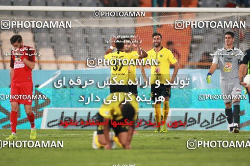 1472084, Tehran, Iran, Iran Football Pro League، Persian Gulf Cup، Week 5، First Leg، Persepolis 0 v 2 Sepahan on 2019/09/26 at Azadi Stadium