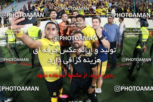 1471992, Tehran, Iran, Iran Football Pro League، Persian Gulf Cup، Week 5، First Leg، Persepolis 0 v 2 Sepahan on 2019/09/26 at Azadi Stadium