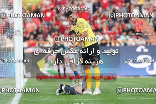 1453345, Tehran, Iran, Iran Football Pro League، Persian Gulf Cup، Week 5، First Leg، Persepolis 0 v 2 Sepahan on 2019/09/26 at Azadi Stadium