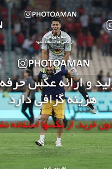 1453369, Tehran, Iran, Iran Football Pro League، Persian Gulf Cup، Week 5، First Leg، Persepolis 0 v 2 Sepahan on 2019/09/26 at Azadi Stadium