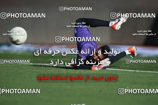 1470032, Tehran, Iran, Iran Football Pro League، Persian Gulf Cup، Week 6، First Leg، Esteghlal 2 v 1 Gol Gohar Sirjan on 2019/10/04 at Azadi Stadium