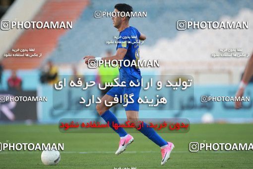 1470248, Tehran, Iran, Iran Football Pro League، Persian Gulf Cup، Week 6، First Leg، Esteghlal 2 v 1 Gol Gohar Sirjan on 2019/10/04 at Azadi Stadium