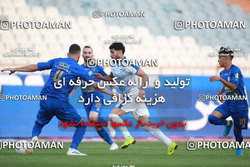 1470189, Iran Football Pro League، Persian Gulf Cup، Week 6، First Leg، 2019/10/04، Tehran، Azadi Stadium، Esteghlal 2 - ۱ Gol Gohar Sirjan