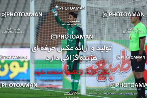 1535843, Tehran, Iran, Iran Football Pro League، Persian Gulf Cup، Week 7، First Leg، Persepolis 2 v 1 Paykan on 2019/10/20 at Azadi Stadium