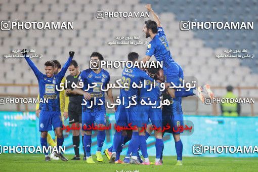 1478998, Tehran, , Iran Football Pro League، Persian Gulf Cup، Week 8، First Leg، Esteghlal 2 v 0 Pars Jonoubi Jam on 2019/10/25 at Azadi Stadium