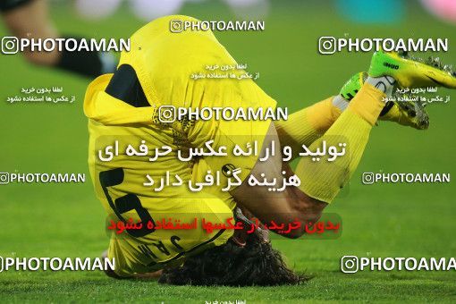 1479004, Tehran, , Iran Football Pro League، Persian Gulf Cup، Week 8، First Leg، Esteghlal 2 v 0 Pars Jonoubi Jam on 2019/10/25 at Azadi Stadium