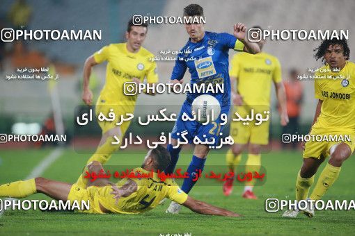 1479143, Tehran, , Iran Football Pro League، Persian Gulf Cup، Week 8، First Leg، Esteghlal 2 v 0 Pars Jonoubi Jam on 2019/10/25 at Azadi Stadium
