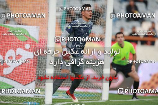 1480042, Tehran, Iran, Iran Football Pro League، Persian Gulf Cup، Week 9، First Leg، Persepolis 0 v 0 Mashin Sazi Tabriz on 2019/10/31 at Azadi Stadium