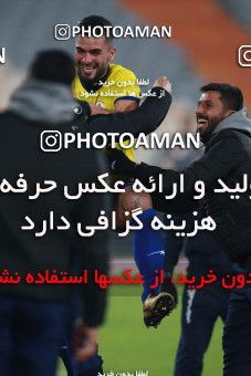 1482039, Tehran, , Iran Football Pro League، Persian Gulf Cup، Week 11، First Leg، Persepolis 0 v 1 Naft M Soleyman on 2019/11/22 at Azadi Stadium