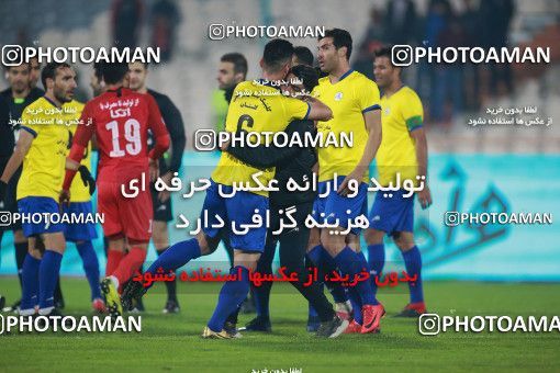 1482109, Tehran, , Iran Football Pro League، Persian Gulf Cup، Week 11، First Leg، Persepolis 0 v 1 Naft M Soleyman on 2019/11/22 at Azadi Stadium