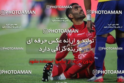 1700117, Tehran, , Iran Football Pro League، Persian Gulf Cup، Week 11، First Leg، Persepolis 0 v 1 Naft M Soleyman on 2019/11/22 at Azadi Stadium