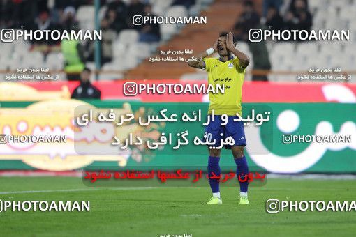 1613336, Tehran, , Iran Football Pro League، Persian Gulf Cup، Week 11، First Leg، Persepolis 0 v 1 Naft M Soleyman on 2019/11/22 at Azadi Stadium
