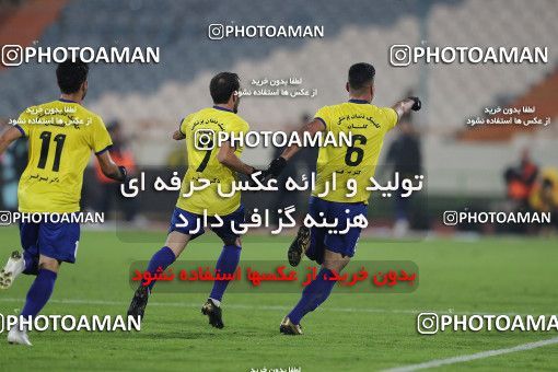 1613394, Tehran, , Iran Football Pro League، Persian Gulf Cup، Week 11، First Leg، Persepolis 0 v 1 Naft M Soleyman on 2019/11/22 at Azadi Stadium