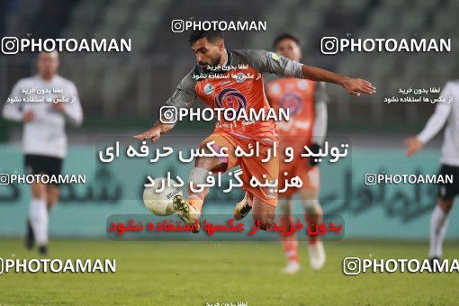 1483191, Tehran, , Iran Football Pro League، Persian Gulf Cup، Week 11، First Leg، Saipa 0 v 0 Shahin Shahrdari Boushehr on 2019/11/24 at Shahid Dastgerdi Stadium
