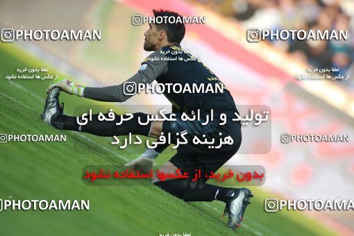 1490209, Tehran,Shahr Qods, Iran, Iran Football Pro League، Persian Gulf Cup، Week 13، First Leg، Esteghlal 1 v 0 Padideh Mashhad on 2019/12/05 at Azadi Stadium