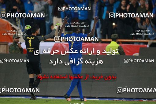 1490737, Tehran,Shahr Qods, Iran, Iran Football Pro League، Persian Gulf Cup، Week 13، First Leg، Esteghlal 1 v 0 Padideh Mashhad on 2019/12/05 at Azadi Stadium