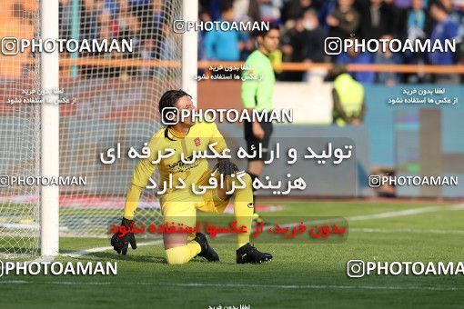 1492810, Tehran,Shahr Qods, Iran, Iran Football Pro League، Persian Gulf Cup، Week 13، First Leg، Esteghlal 1 v 0 Padideh Mashhad on 2019/12/05 at Azadi Stadium