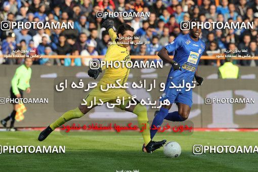 1492717, Tehran,Shahr Qods, Iran, Iran Football Pro League، Persian Gulf Cup، Week 13، First Leg، Esteghlal 1 v 0 Padideh Mashhad on 2019/12/05 at Azadi Stadium