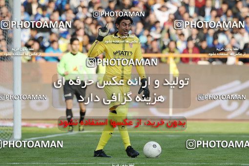 1492775, Tehran,Shahr Qods, Iran, Iran Football Pro League، Persian Gulf Cup، Week 13، First Leg، Esteghlal 1 v 0 Padideh Mashhad on 2019/12/05 at Azadi Stadium