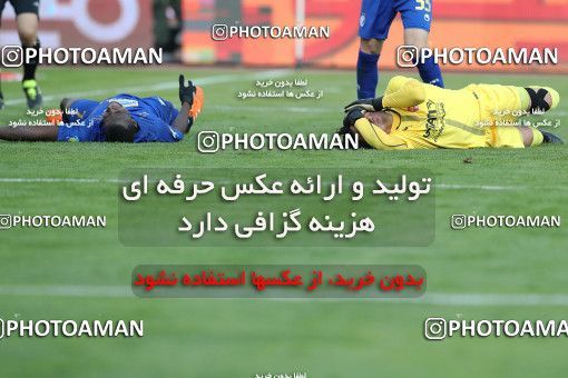 1492932, Tehran,Shahr Qods, Iran, Iran Football Pro League، Persian Gulf Cup، Week 13، First Leg، Esteghlal 1 v 0 Padideh Mashhad on 2019/12/05 at Azadi Stadium