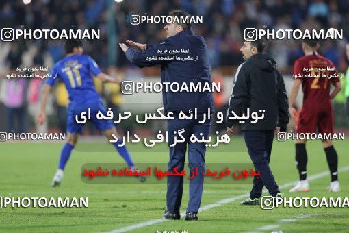 1492916, Tehran,Shahr Qods, Iran, Iran Football Pro League، Persian Gulf Cup، Week 13، First Leg، Esteghlal 1 v 0 Padideh Mashhad on 2019/12/05 at Azadi Stadium