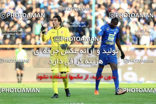 1490931, Tehran,Shahr Qods, Iran, Iran Football Pro League، Persian Gulf Cup، Week 13، First Leg، Esteghlal 1 v 0 Padideh Mashhad on 2019/12/05 at Azadi Stadium