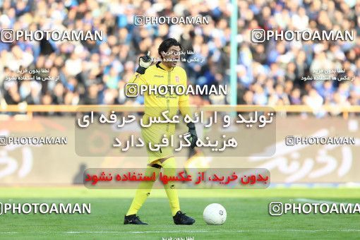 1490839, Tehran,Shahr Qods, Iran, Iran Football Pro League، Persian Gulf Cup، Week 13، First Leg، Esteghlal 1 v 0 Padideh Mashhad on 2019/12/05 at Azadi Stadium
